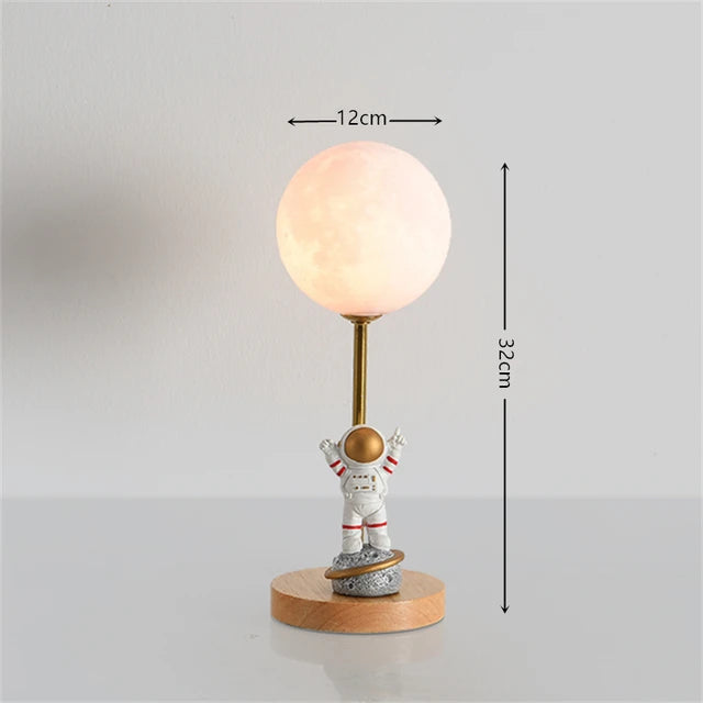 Astronaut moon light moon light LED night light girl ins atmosphere light desk bedroom bedside living room romantic table lamp