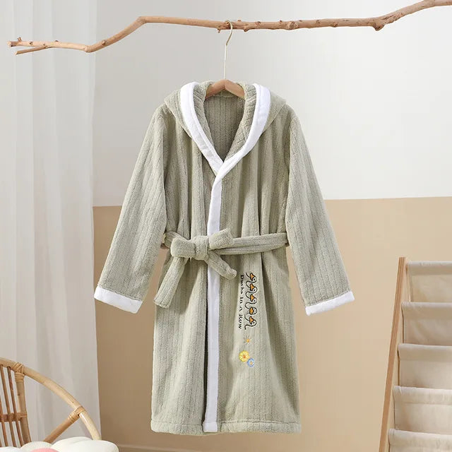 Autumn And Winter Coral Fleece Bathrobes, Boys And Girls Absorb Water Fast-Drying Capes, And Can Wear Swim Dressing Gowns