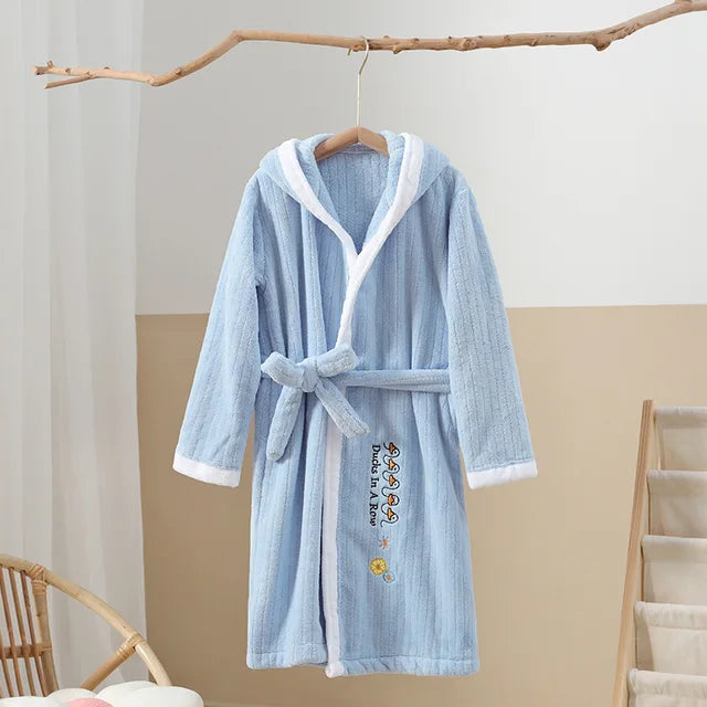 Autumn And Winter Coral Fleece Bathrobes, Boys And Girls Absorb Water Fast-Drying Capes, And Can Wear Swim Dressing Gowns